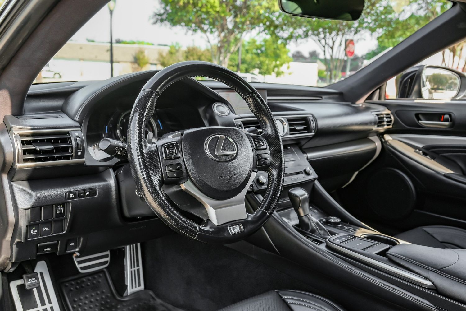 2017 Lexus RC 350 F SPORT photo 2