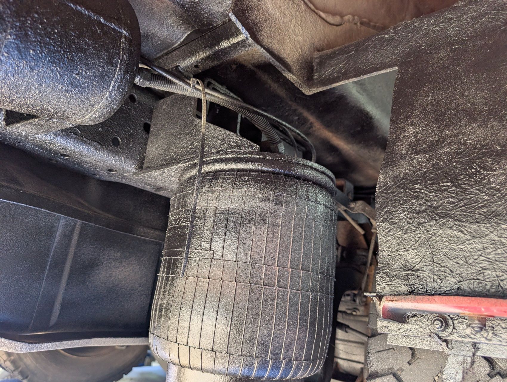 2001 Ford F-550 252