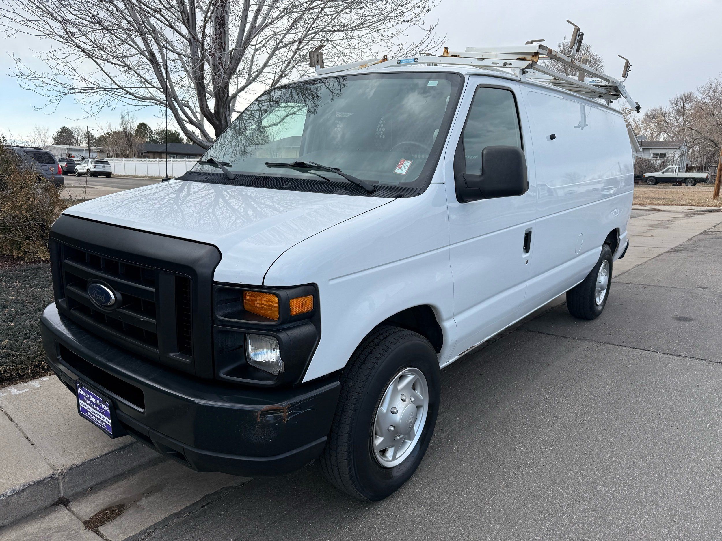 2011 Ford E-Series Cargo E-250's photo