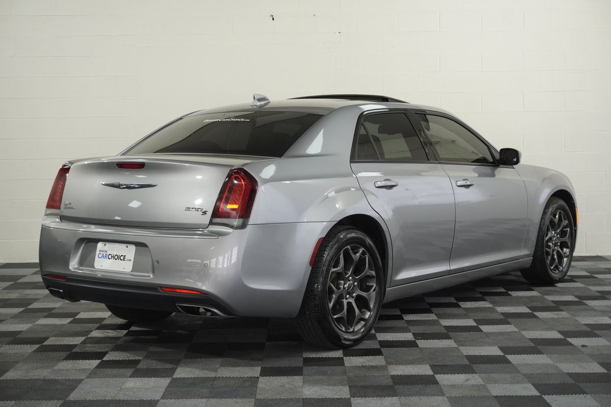 2017 Chrysler 300 300S AWD
