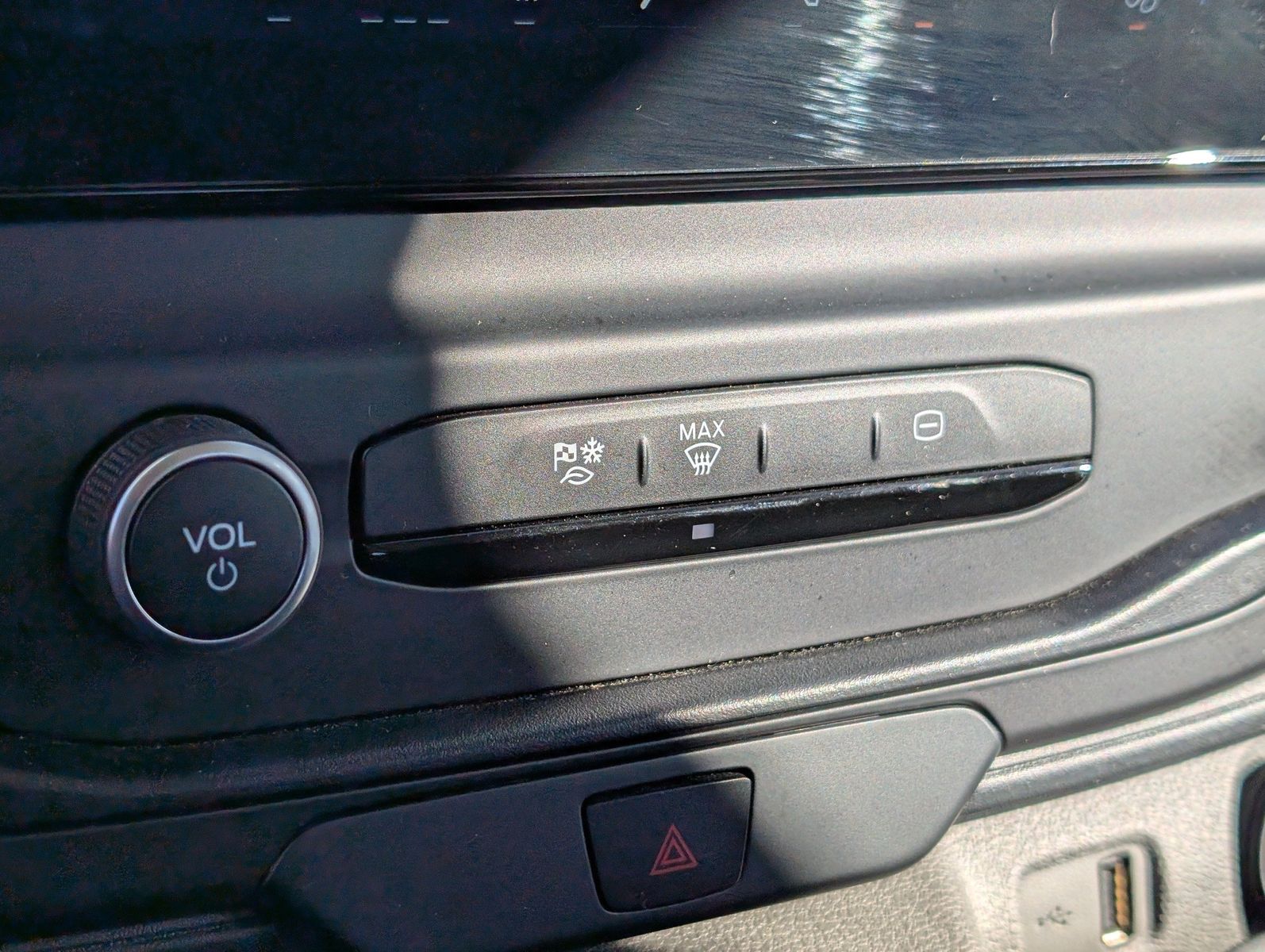 2023 Ford E-Transit-350 76