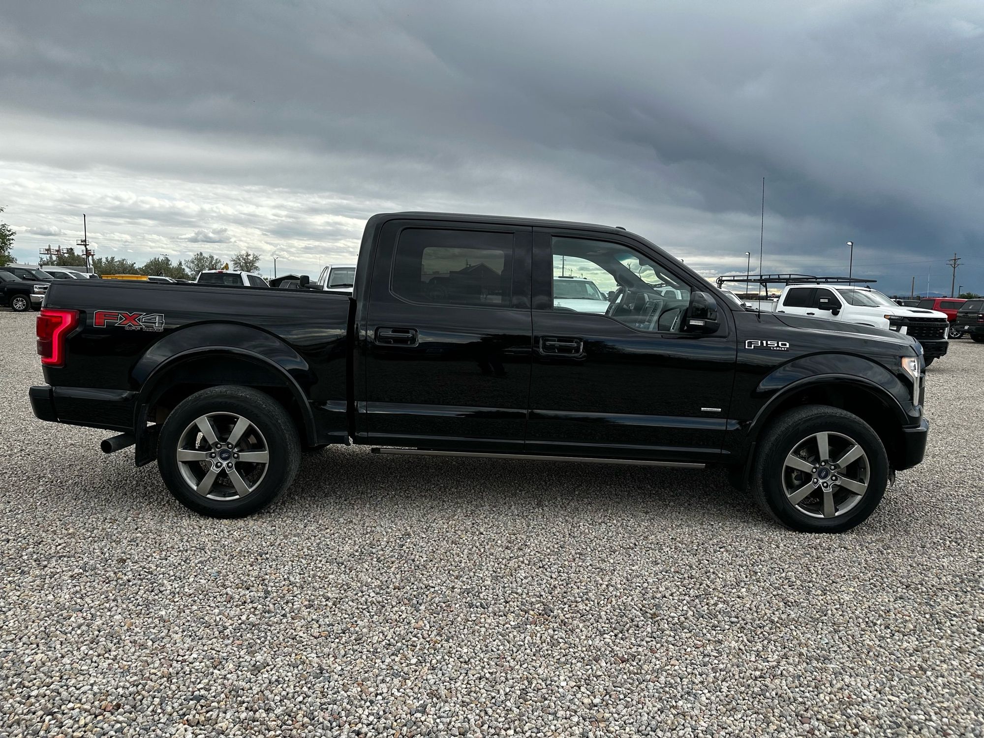 2016 Ford F-150 Lariat photo 11