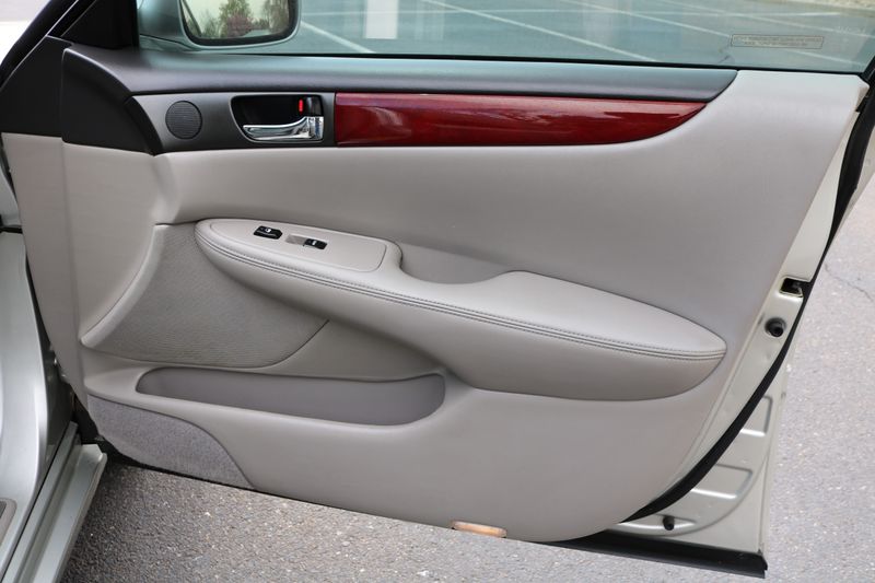 2003 Lexus ES 300 | Victory Motors of Colorado