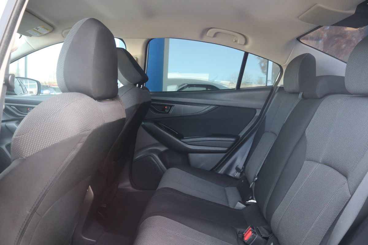 2019 Subaru Impreza 2.0i