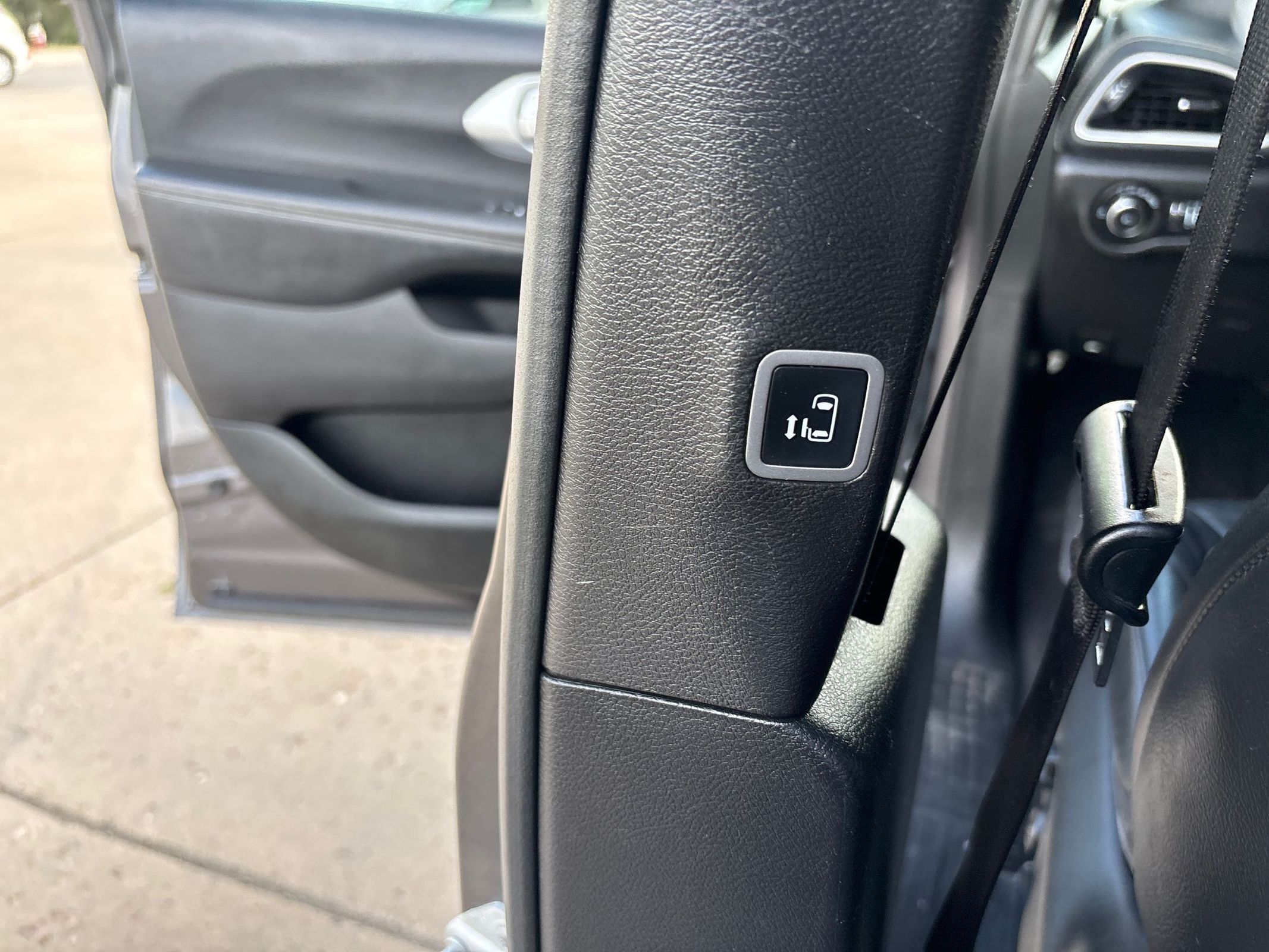 2021 Chrysler Pacifica Touring L - Photo 32