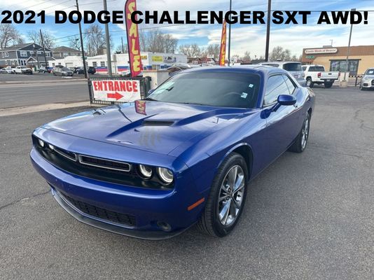 2021 Dodge Challenger SXT's photo