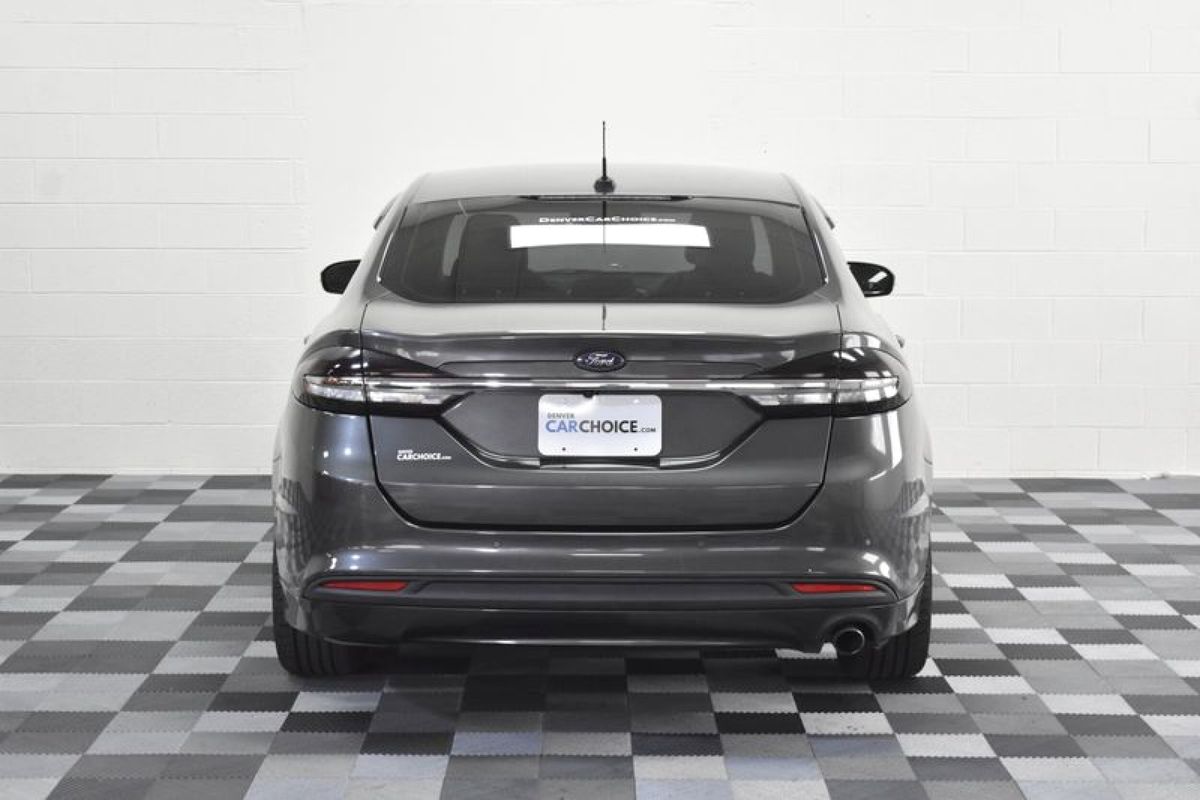 2017 Ford Fusion Hybrid SE