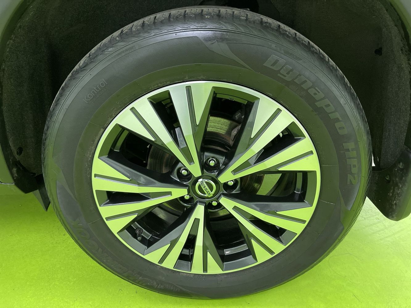 2021 Nissan Rogue SV photo 13