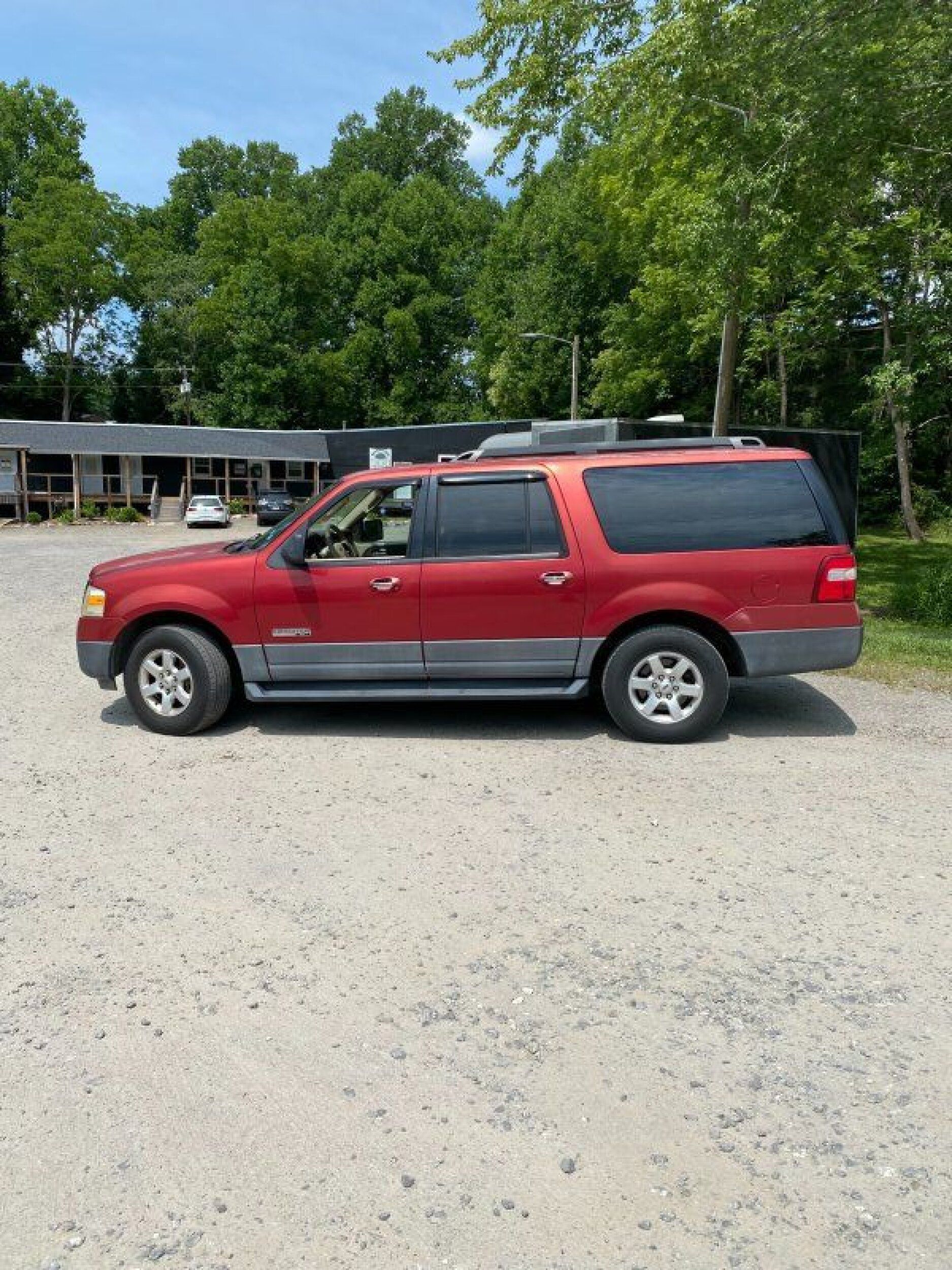 2007 Ford Expedition XLT - Photo 2