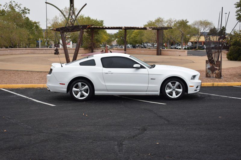 2014 Ford Mustang null photo 3