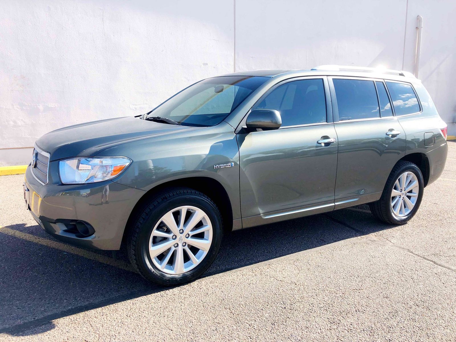 2009 Toyota Highlander Hybrid Base | The Denver Collection