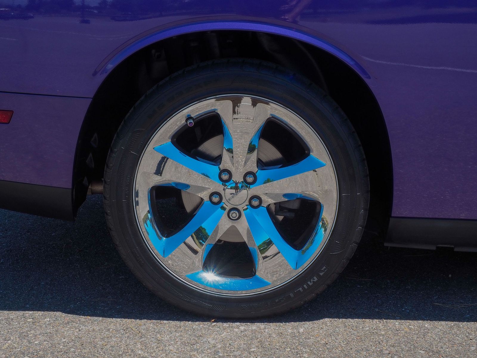 2010 Dodge Challenger 29