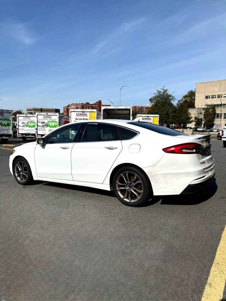 2020 Ford Fusion Hybrid Titanium photo 6