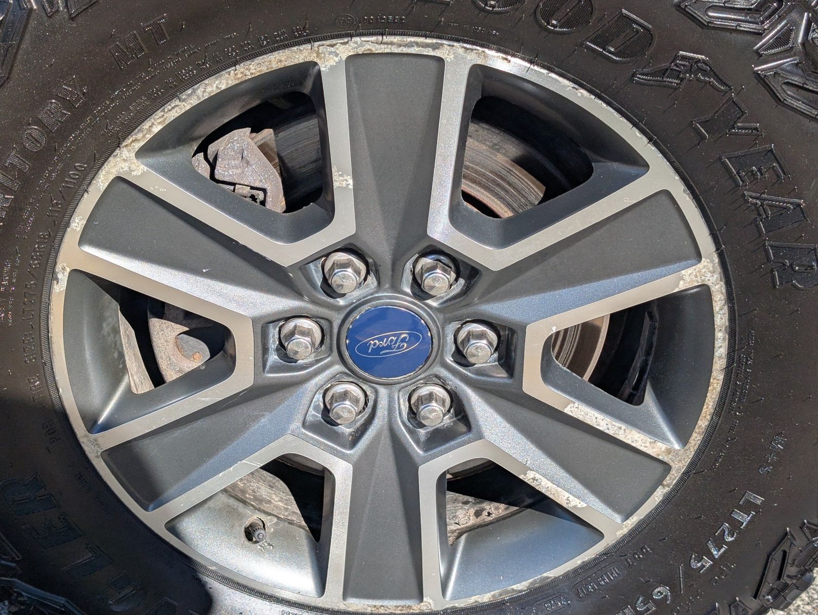 2015 Ford F-150 16