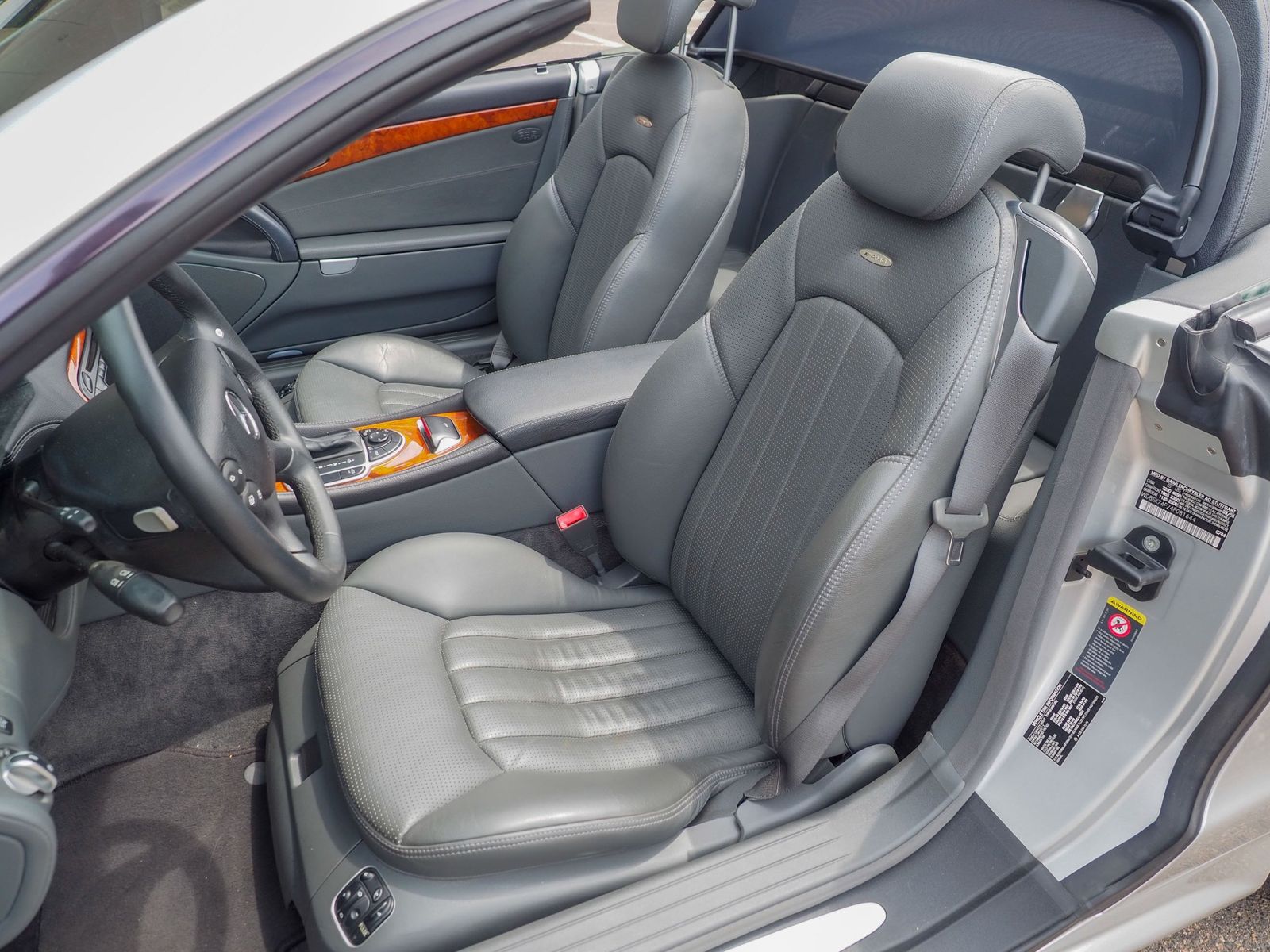 2004 Mercedes-Benz SL-Class 49