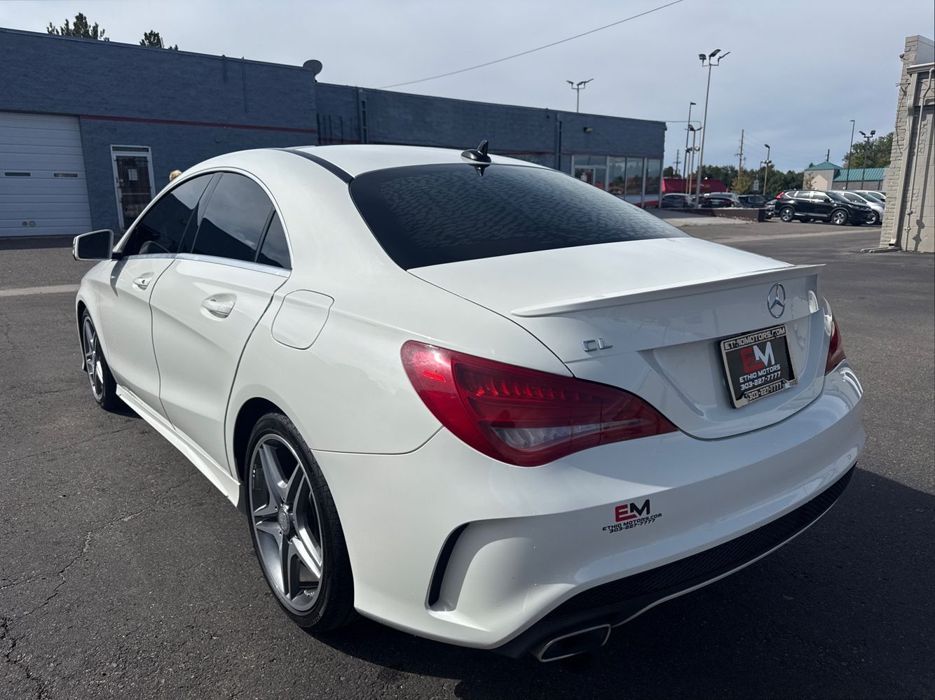 2015 Mercedes Benz CLA 250 photo 3