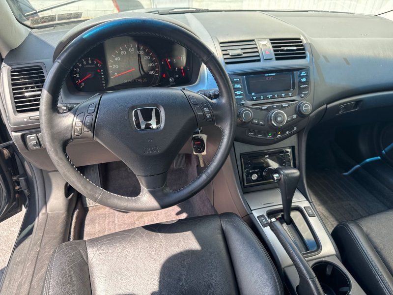 2005 Honda Accord EX photo 20