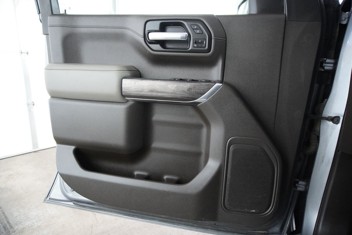 2021 Chevrolet Silverado 1500 4WD Crew Cab Short Bed LTZ