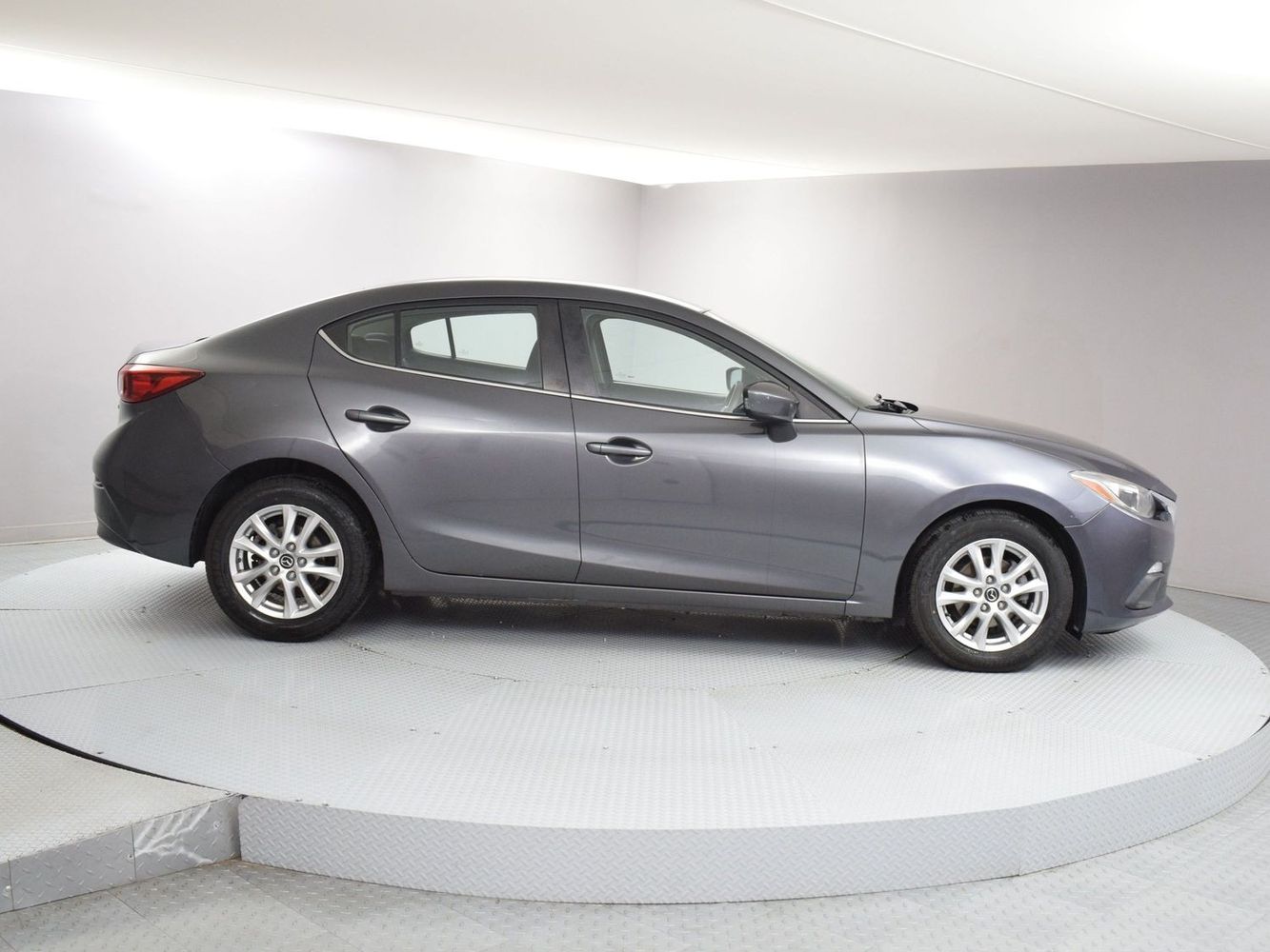 2016 Mazda MAZDA3 i Sport