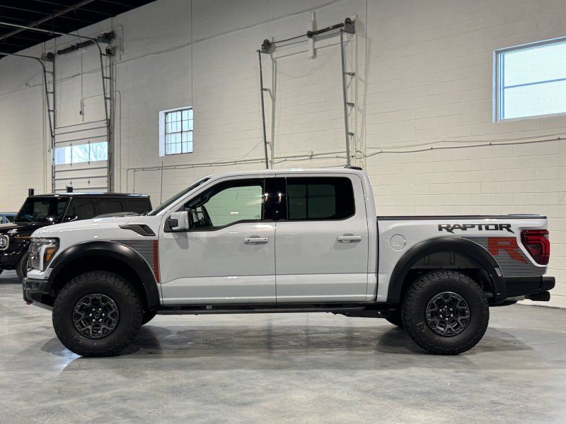 2025 Ford F-150 Raptor, photo 2