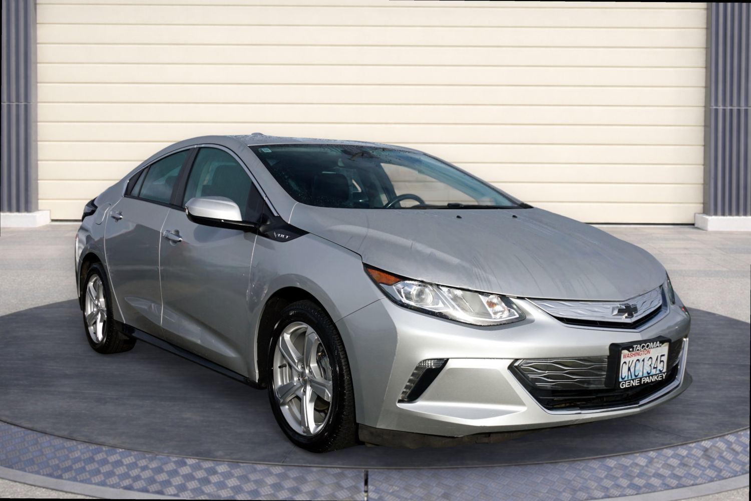 2019 Chevrolet Volt LT's photo