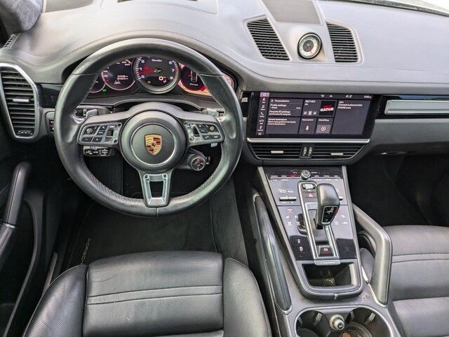 2020 Porsche Cayenne Turbo photo 13