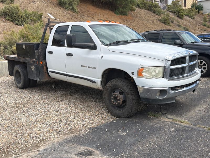 White 2005 Dodge RAM 3500 Pickup Truck  6-Speed Manual