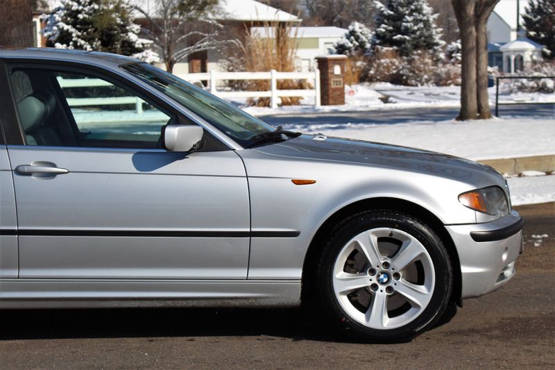 2004 BMW 330XI AWD | Victory Motors of Colorado