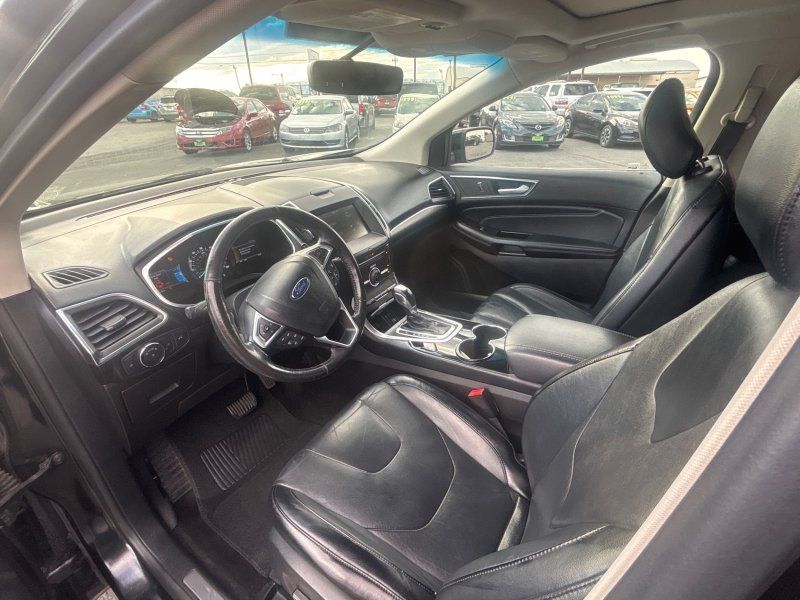 2015 Ford Edge Titanium photo 8