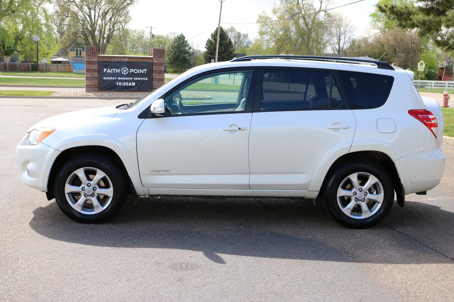 2009 Toyota RAV4 Limited | Victory Motors of Colorado