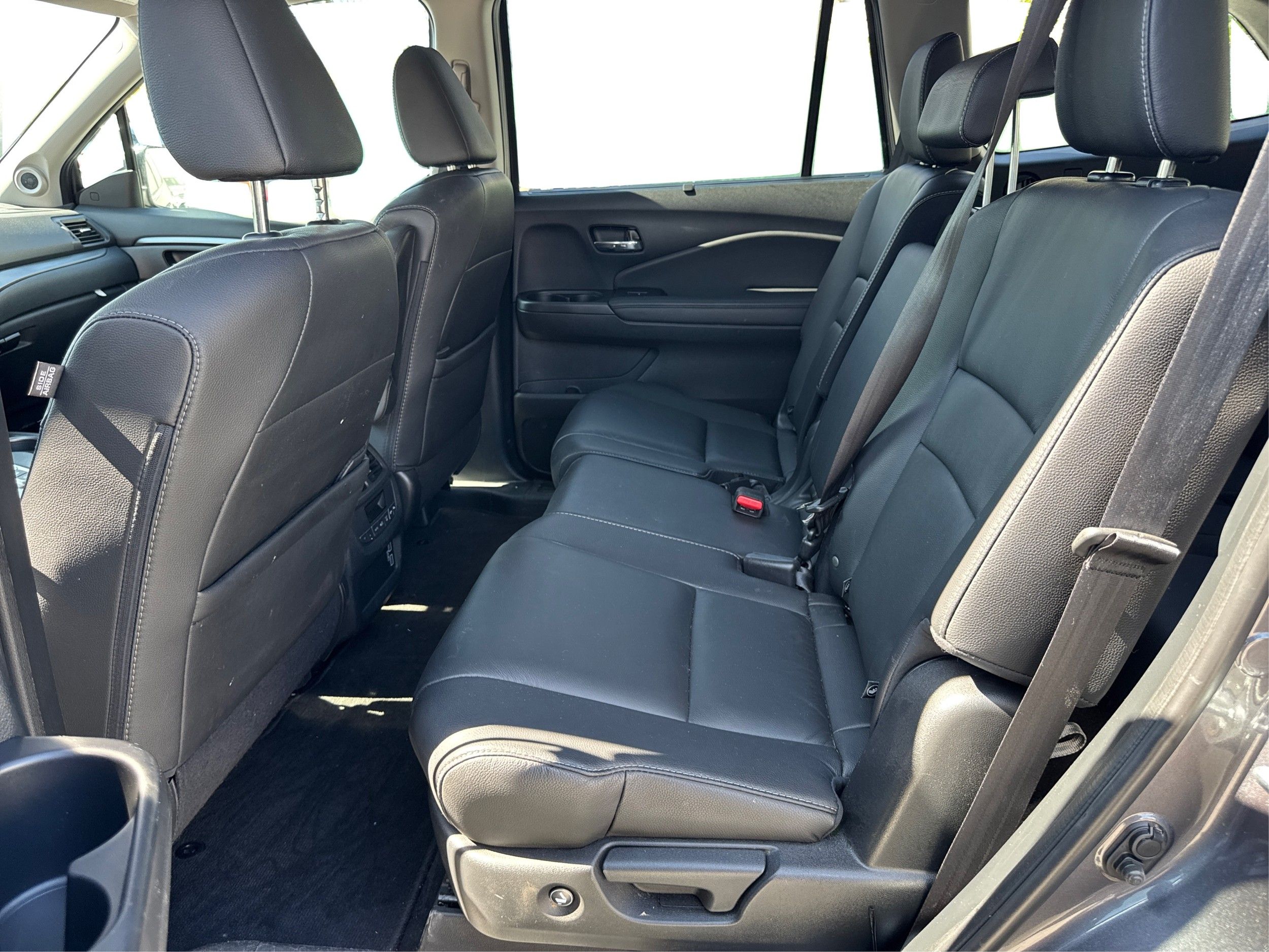 2022 Honda Pilot Special Edition photo 10