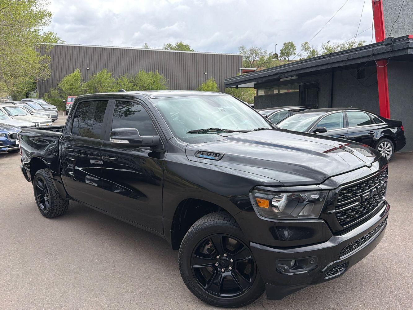 2022 RAM 1500 Big Horn/Lone Star 4x4 Crew Cab 5'7's photo