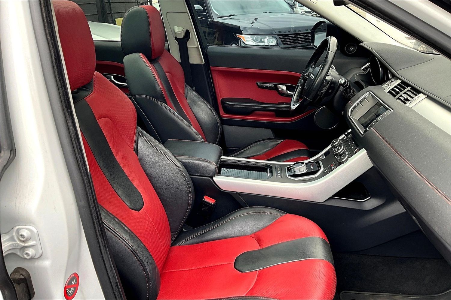 2014 Land Rover Range Rover Evoque Dynamic Premium photo 4