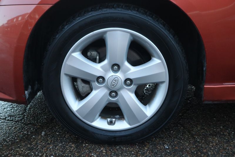 Kia deals spectra hubcaps