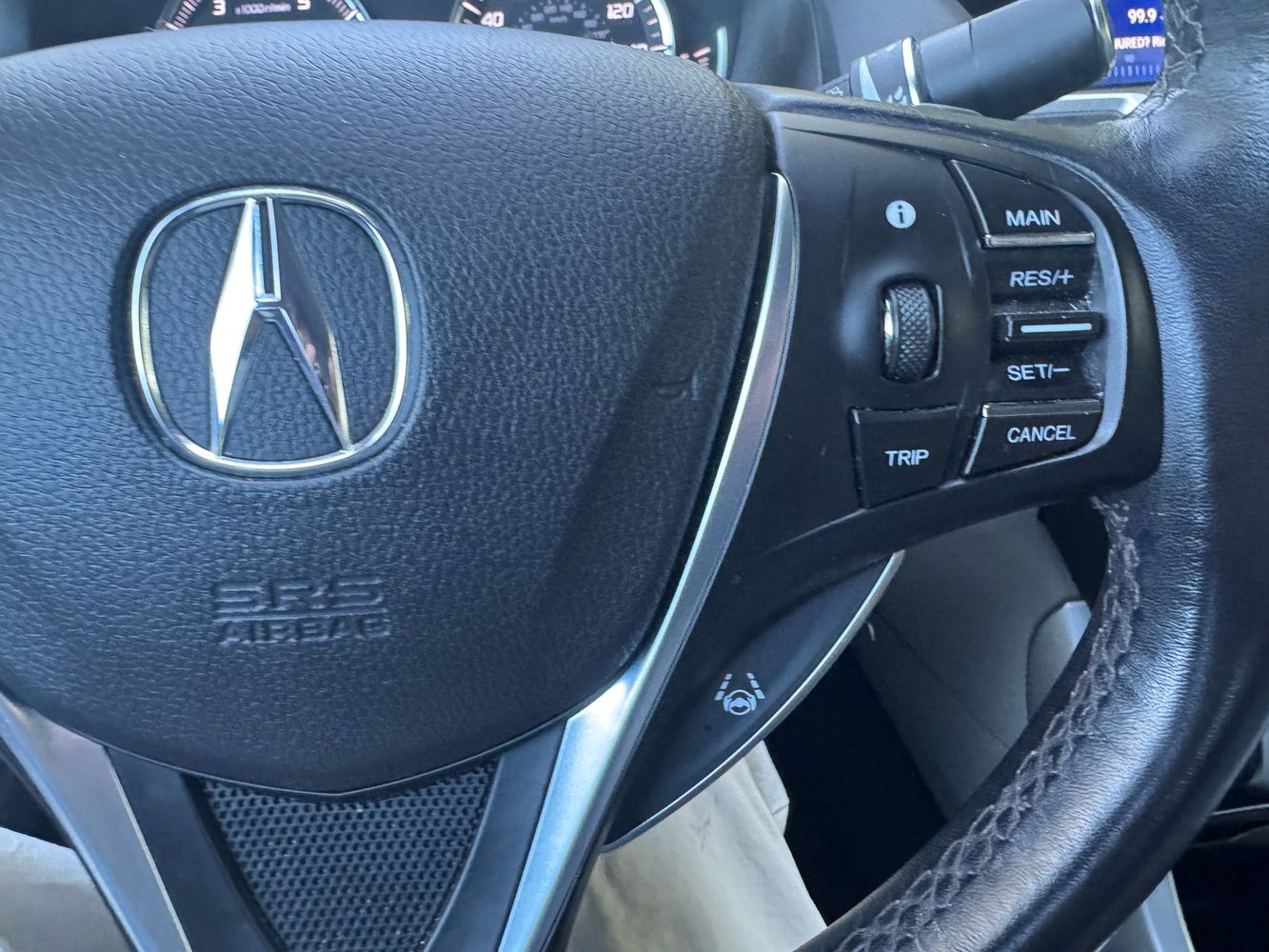 2015 Acura TLX Technology photo 31