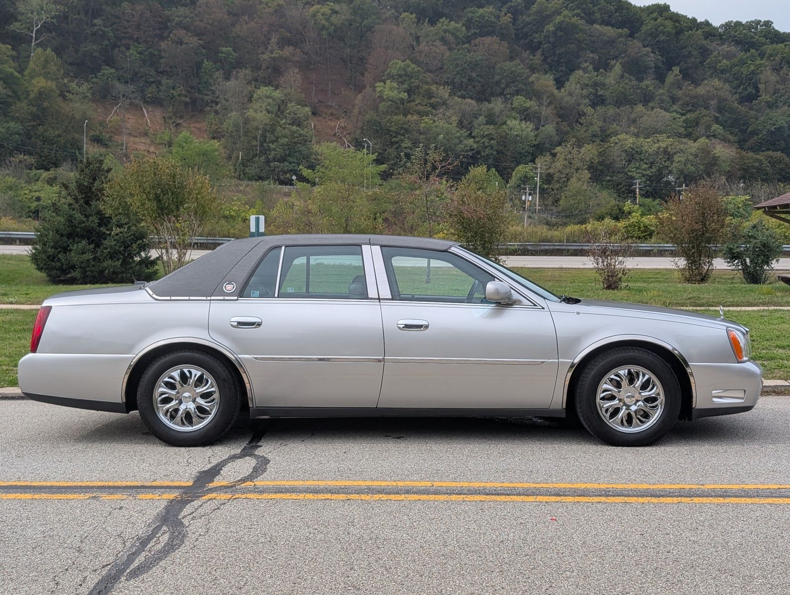2005 Cadillac DeVille 6