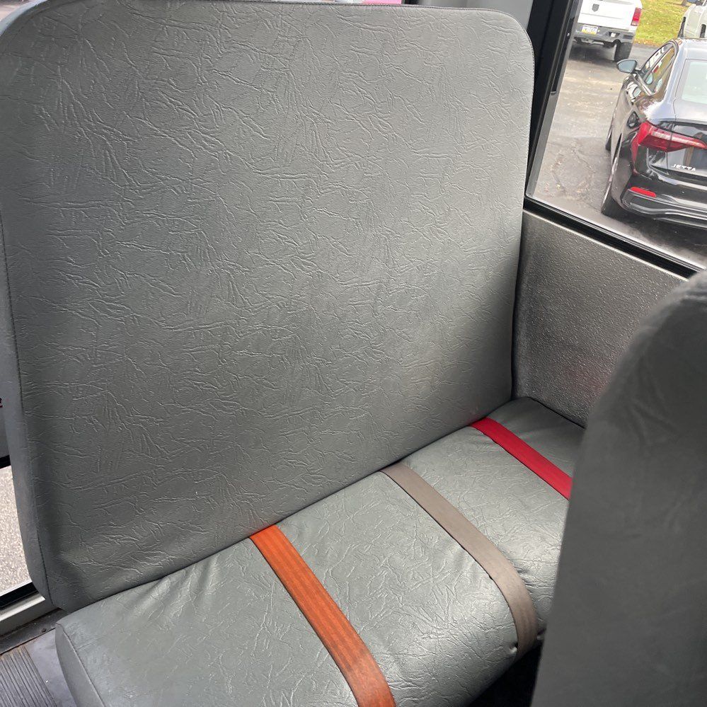 2016 Ford E-Series 42