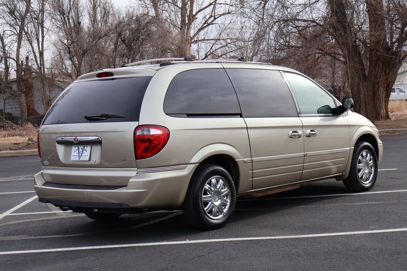 タウカン Town&Country Chameleon 5’9” 2006-town-country-105k-miles-