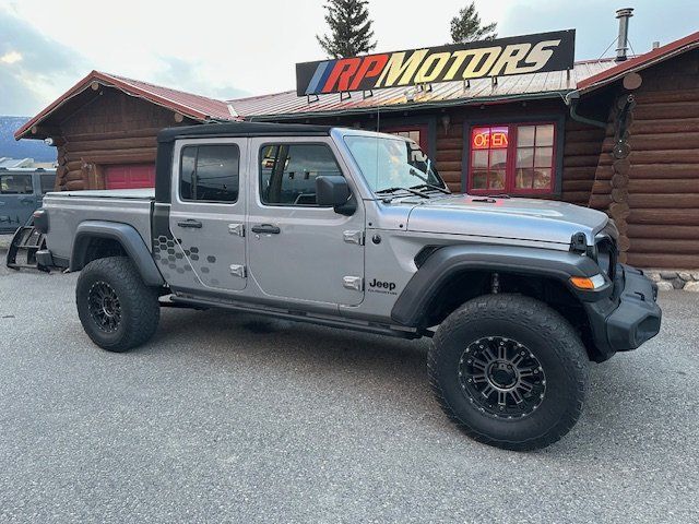 2020 Jeep Gladiator Sport S's photo