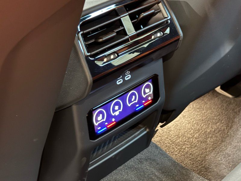 2025 BMW M5 Touring, photo 35