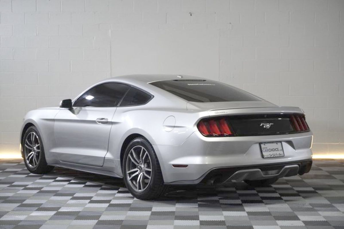 2017 Ford Mustang EcoBoost