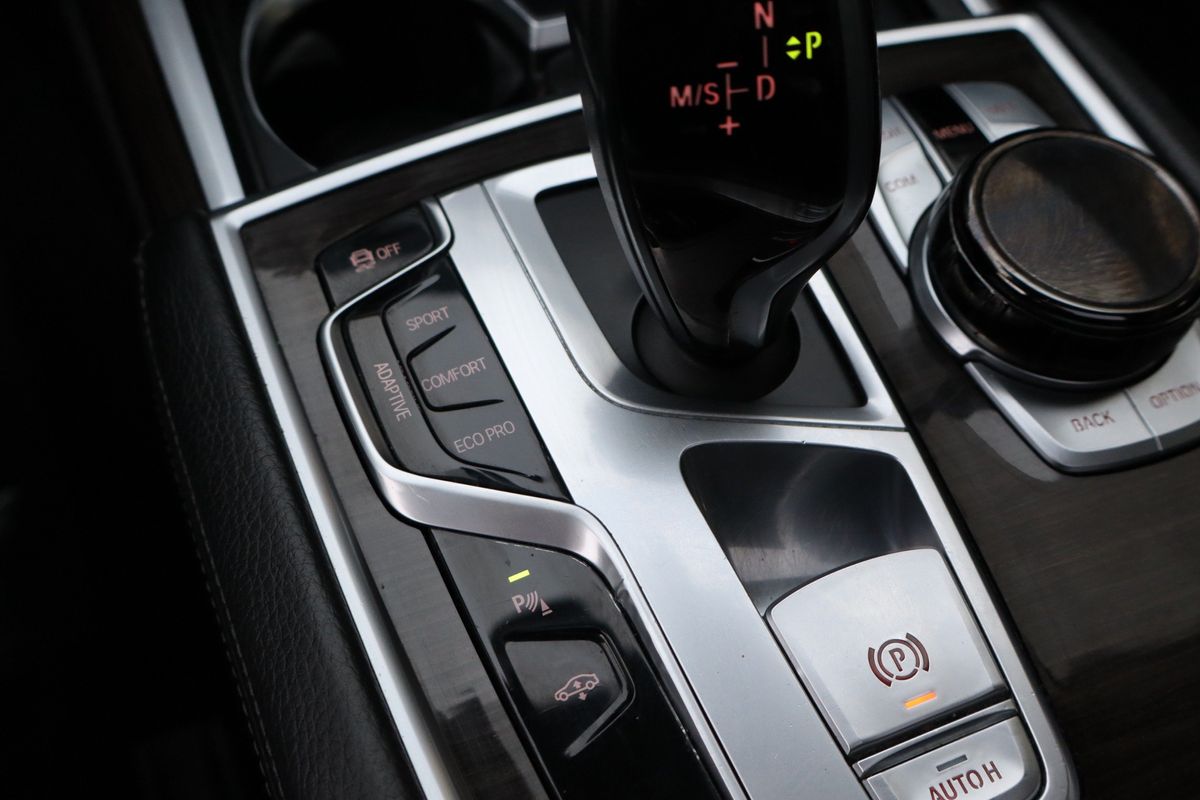 2019 BMW 740i xDrive