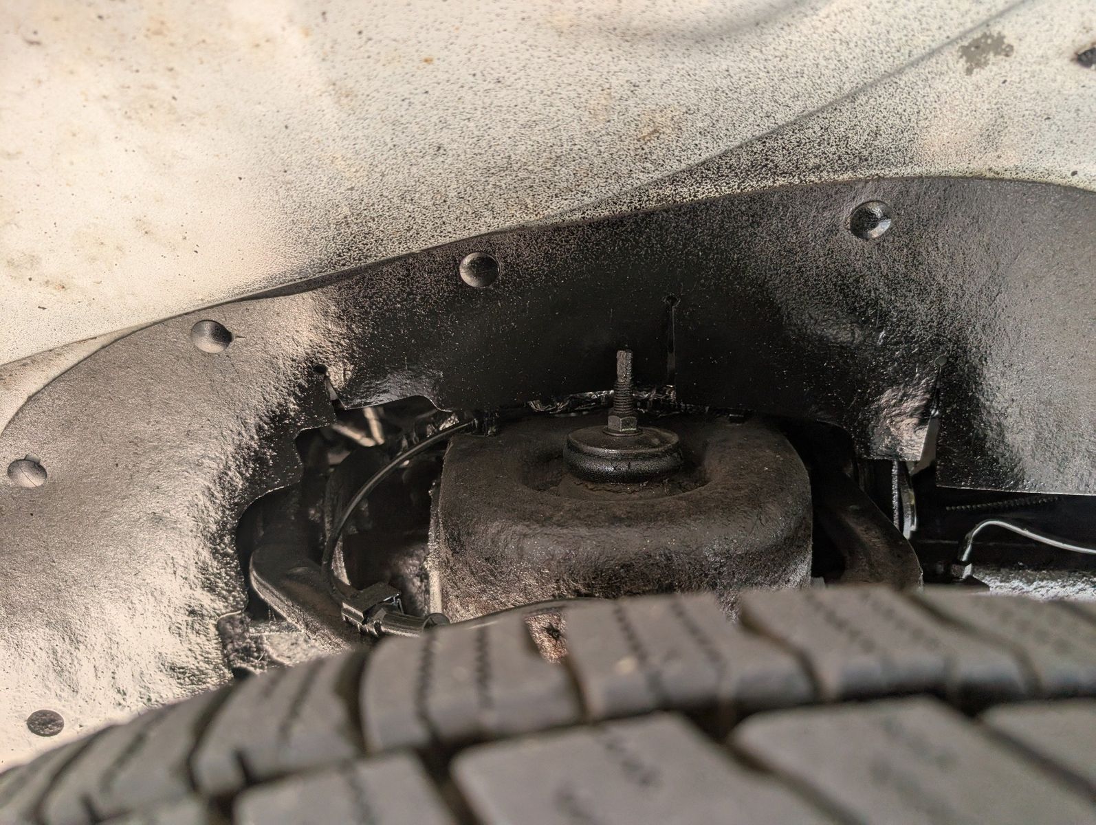 2004 Chevrolet Express Cutaway 17