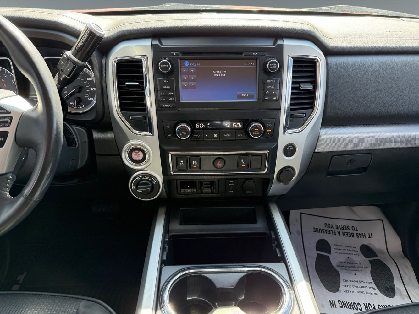 2017 Nissan Titan PRO-4X photo 10