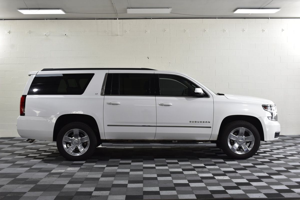 2017 Chevrolet Suburban LT