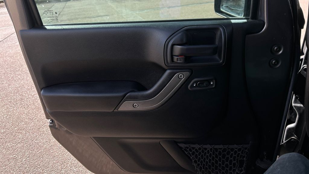 2017 Jeep Wrangler Unlimited Sport S - Photo 24