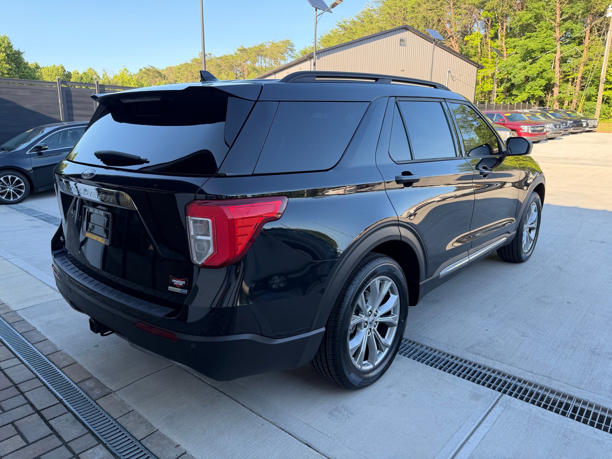 Vehicle Image 2