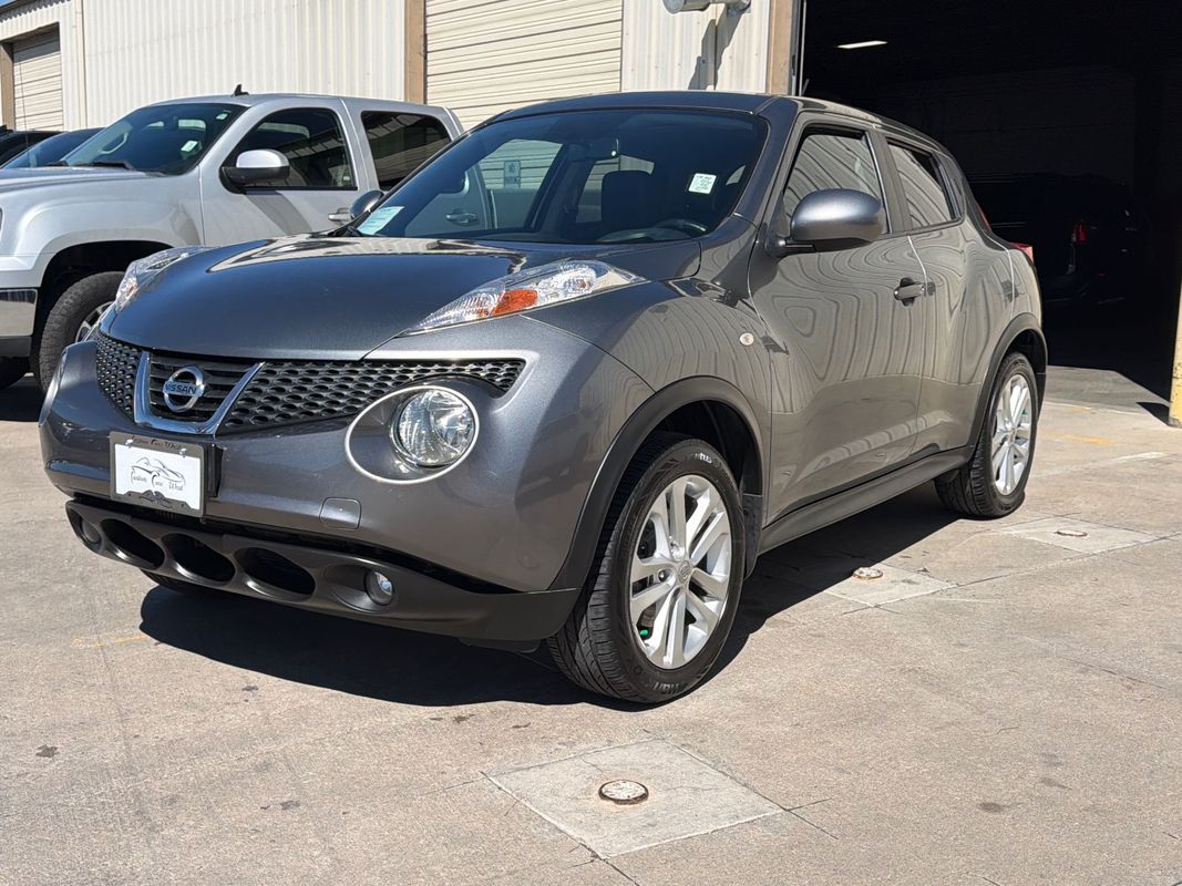 Gray 2013 Nissan Juke SL AWD SUV / Crossover All-Wheel Drive Continuously Variable Transmission