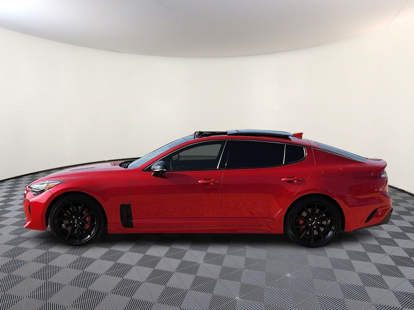 2023 Kia Stinger GT2 photo 2