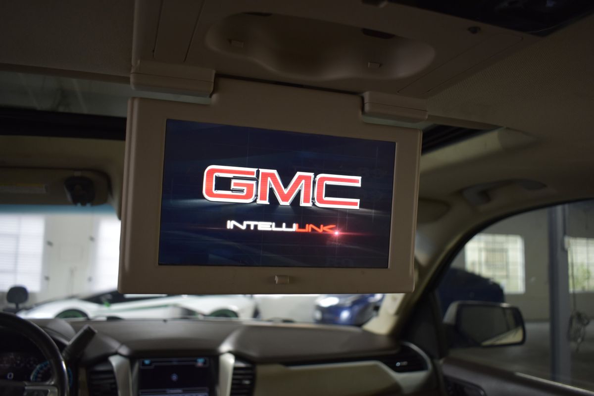 2017 GMC Yukon SLT